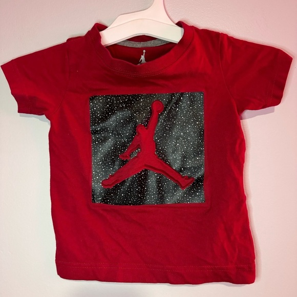 Nike Air Jordan Red  Boy T-Shirt size 2T - Picture 2 of 6